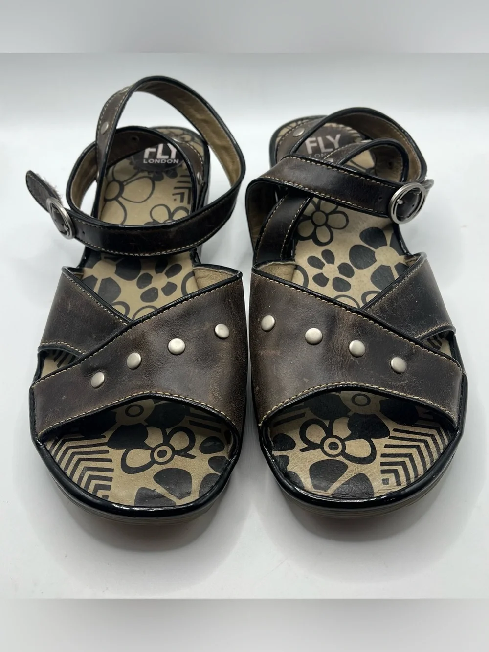 FLY London Strappy Wedge Sandals Womens EU 40 US 9 Brown Leather Studded Floral